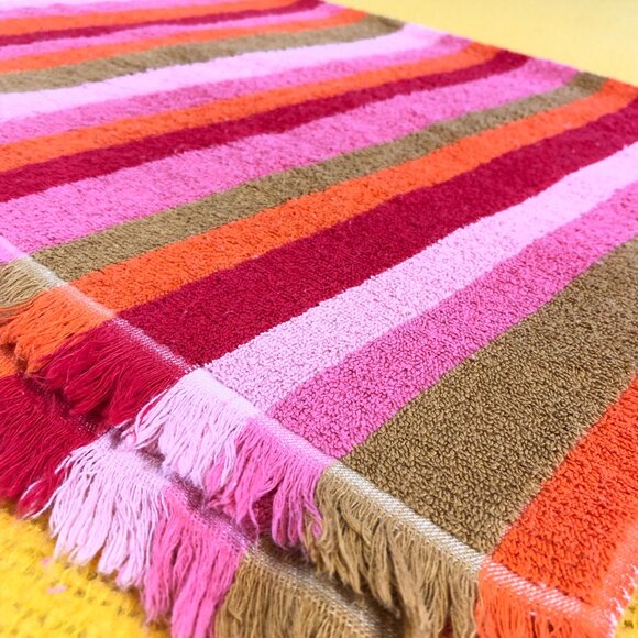 Vintage 70s CALDWELL Cotton Bath Towel 22.5" x 39": Pink Green Orange Stripes - Picture 5 of 10